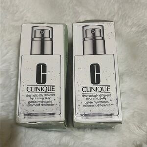 Clinique Dramatically Different Hydrating Jelly